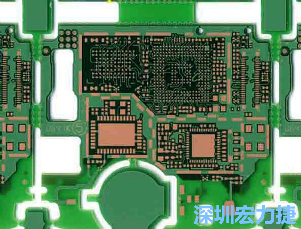 在產(chǎn)品極度要求小型化設計時，可利用HDI板材壓縮主板面積，同時具減輕重量優(yōu)點。