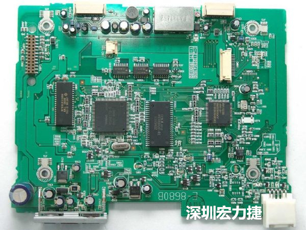 大面積PCB若電子元器件數(shù)量多、重量較重，板材強(qiáng)度不夠時(shí)容易產(chǎn)生PCB中央部凹陷問(wèn)題。